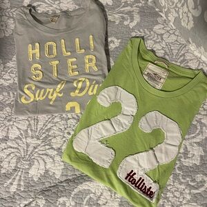 Set of 2 Hollister Grey and Green Short Sleeve Tees, size L